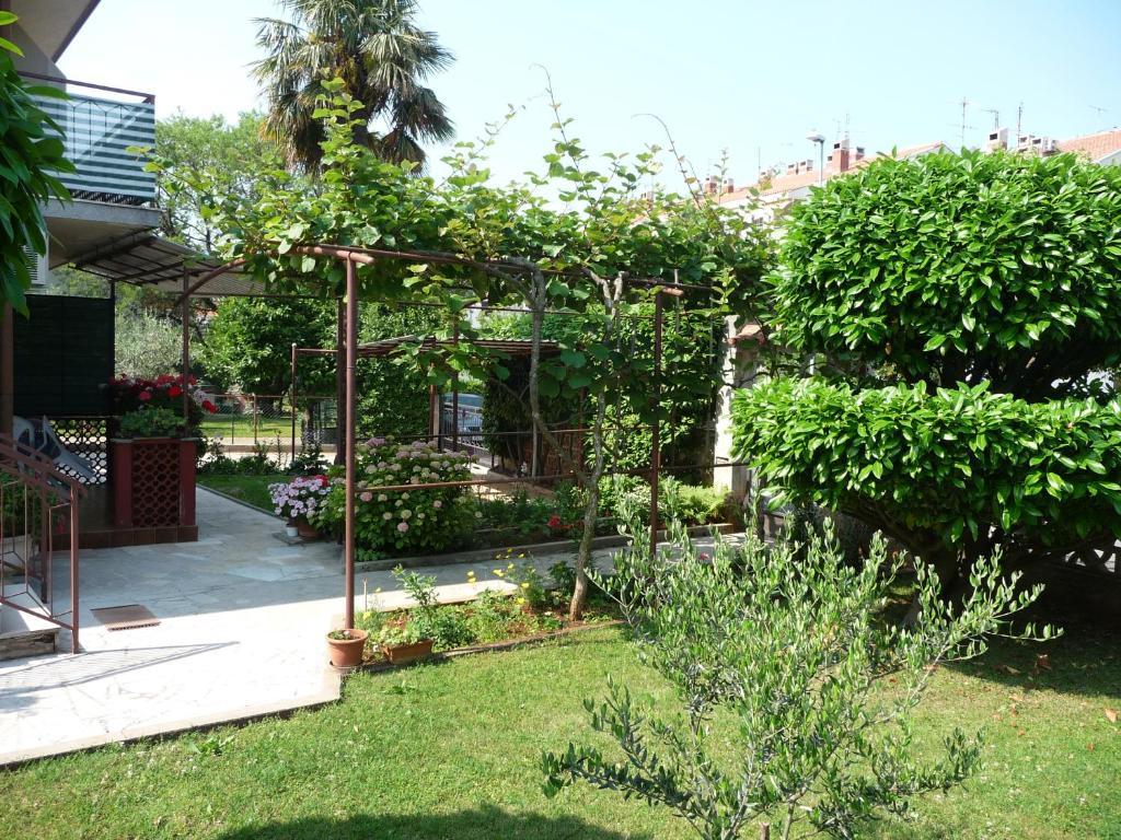 Apartments & Rooms Milka أوماغ الغرفة الصورة